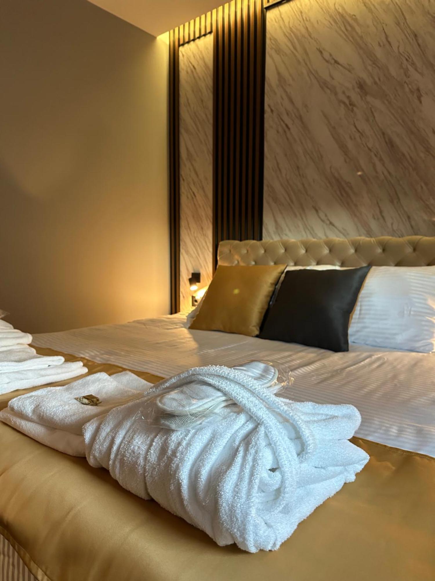 Mozaik Apartments & Spa - Modern 4-Star Apartments With Exclusive Private Spa Wellness In The City Center - Sauna, Jacuzzi, Turkish Bath - Free Parking, Wi-Fi - Rooms & Apartments Τσούπρια Εξωτερικό φωτογραφία